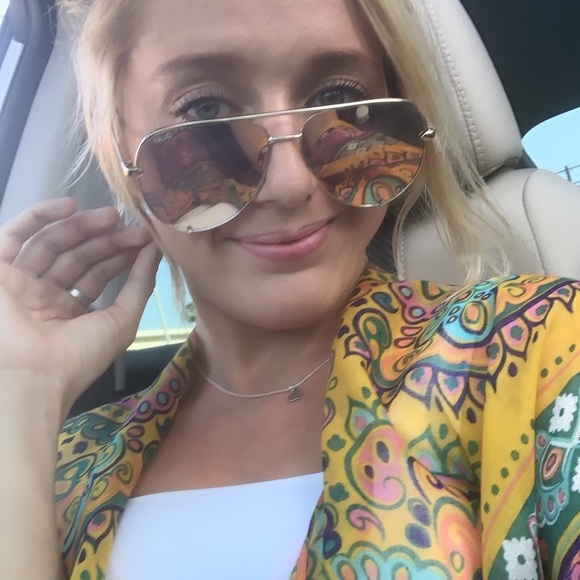 Meet your Posher, Alyssa - Picture 1 of 1